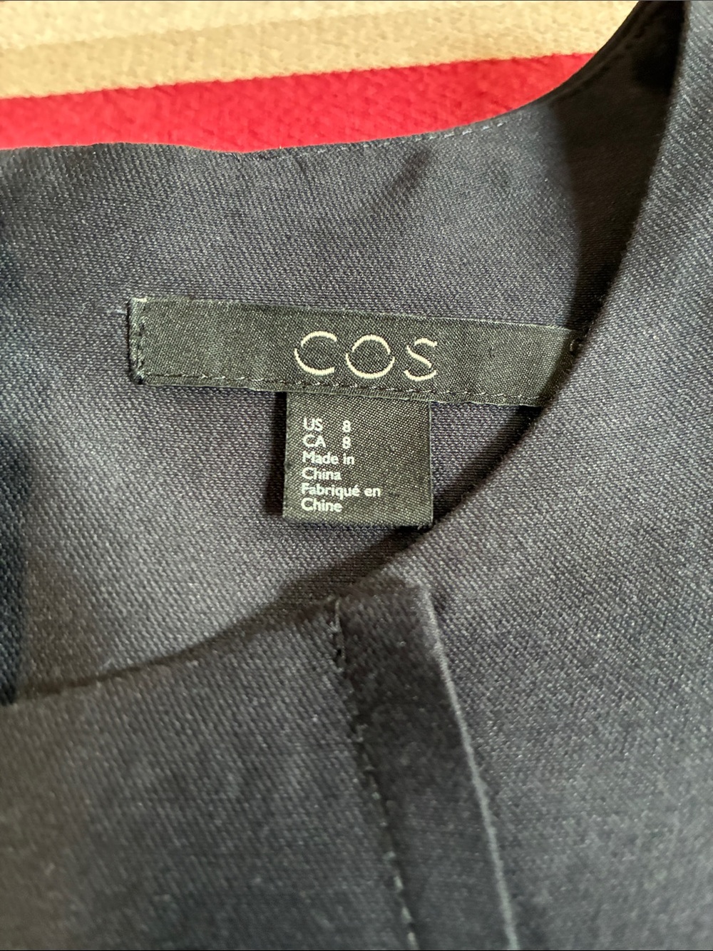 COS structured navy blue 3/4 length top Size 8 w/pockets & zipper on the back - Picture 5 of 8